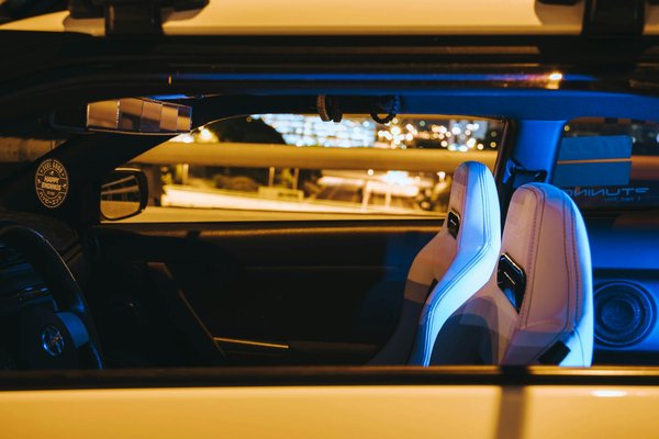 Combien de panneaux solaires pour recharger une voiture électrique ?